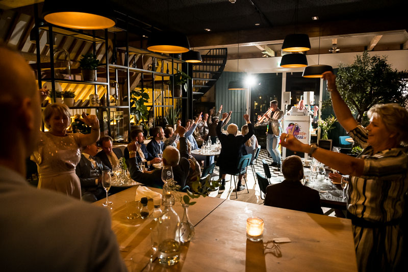 Trouwfeest bij Dengh met muziek en dj Trouwfeest bij Dengh met muziek en dj