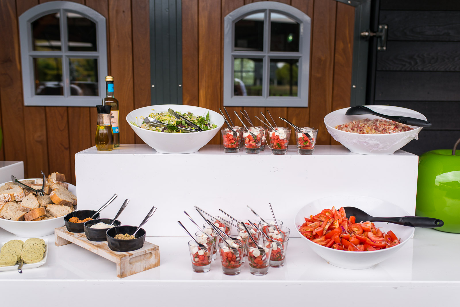 Green Village Barbecue Diner Buiten